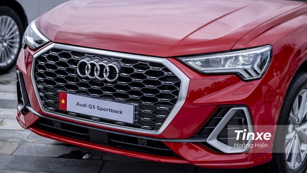 Điểm đặc biệt của Audi Q3 Sportback chính là ở việc mẫu xe này được trang bị hệ thống LED matrix tiêu chuẩn